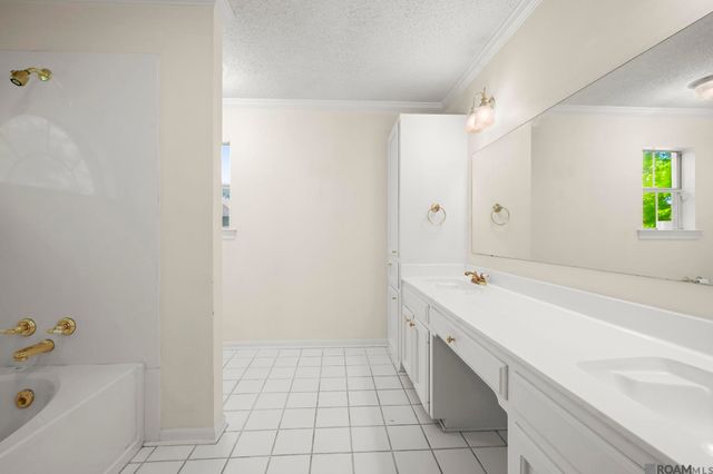 18410 Lakefield Ave, Baton Rouge, LA 70817
