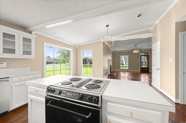 18410 Lakefield Ave, Baton Rouge, LA 70817