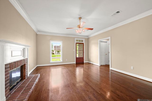 18410 Lakefield Ave, Baton Rouge, LA 70817
