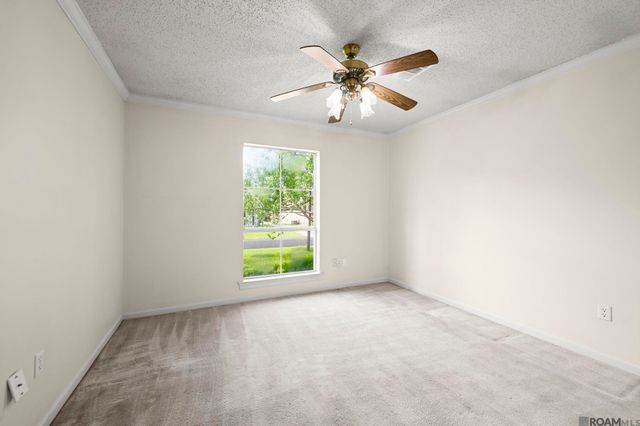 18410 Lakefield Ave, Baton Rouge, LA 70817