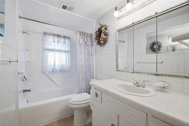 501 W Center Street, Farmersville, OH 45325