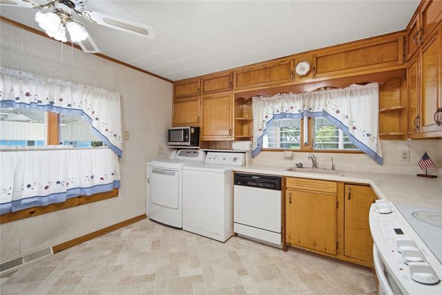 501 W Center Street, Farmersville, OH 45325