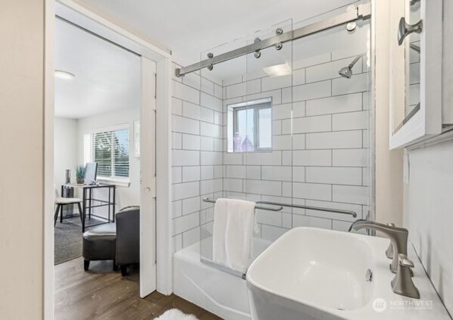 3940 SW Rose Street, Seattle, WA 98136