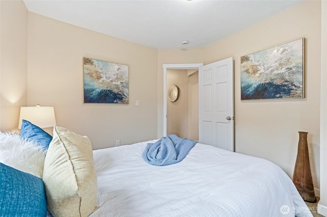 3940 SW Rose Street, Seattle, WA 98136