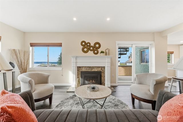 3940 SW Rose Street, Seattle, WA 98136