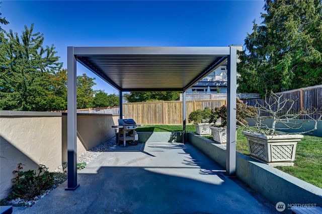 3940 SW Rose Street, Seattle, WA 98136