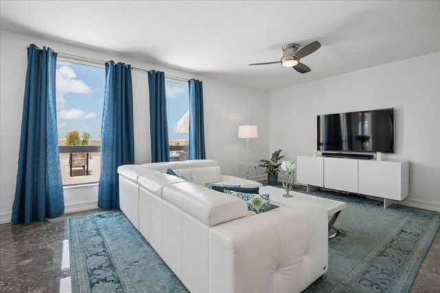 110 N Federal Highway PH 3, Fort Lauderdale, FL 33301