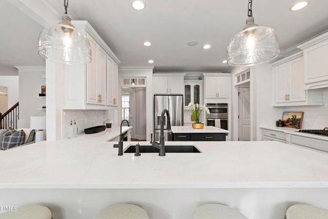 612 Peach Orchard Place, Cary, NC 27519