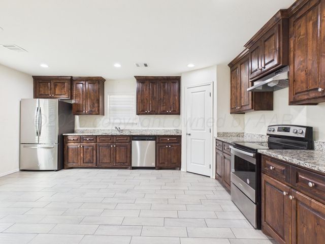 621 S HILL Street, Amarillo, TX 79104