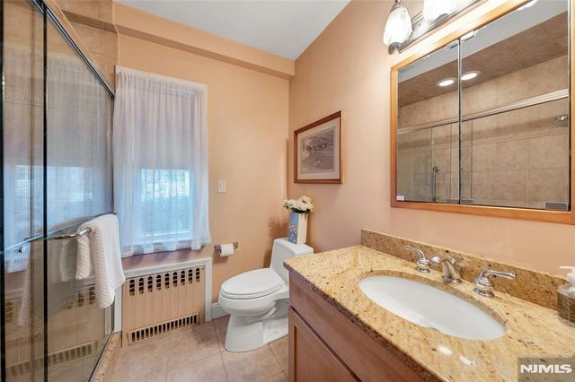 774 Austin Avenue, Oradell, NJ 07649