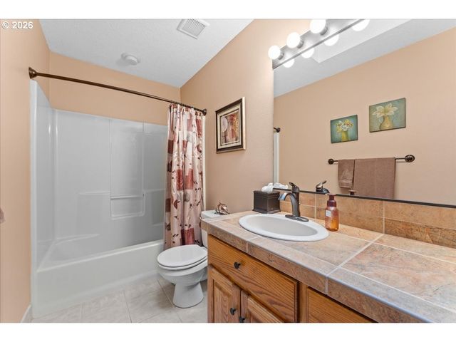 16825 Sw TIMBERLAND Dr, Beaverton, OR 97007