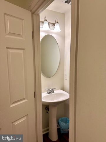 7216 MOCKINGBIRD CIR, Glen Burnie, MD 21060