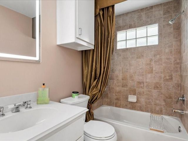 5941 South Loop E 504, Houston, TX 77033