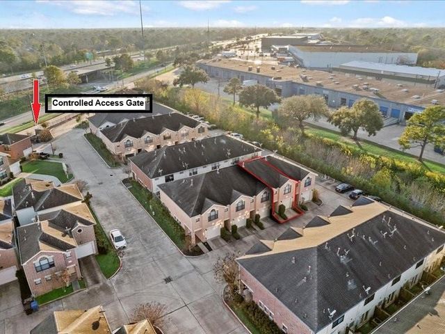 5941 South Loop E 504, Houston, TX 77033