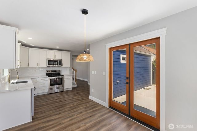 6121 S C Street, Tacoma, WA 98408