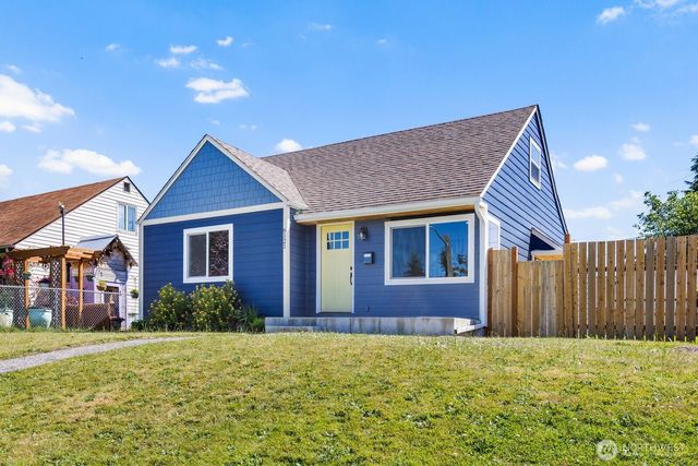 6121 S C Street, Tacoma, WA 98408