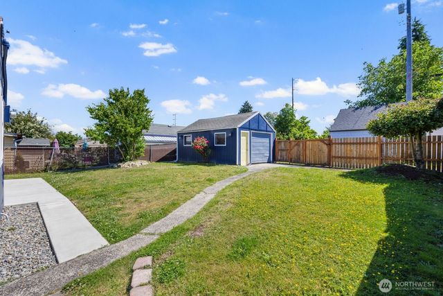 6121 S C Street, Tacoma, WA 98408