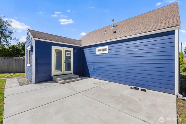 6121 S C Street, Tacoma, WA 98408