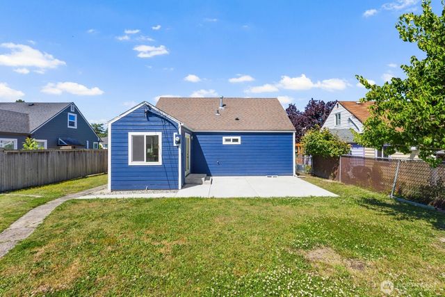 6121 S C Street, Tacoma, WA 98408