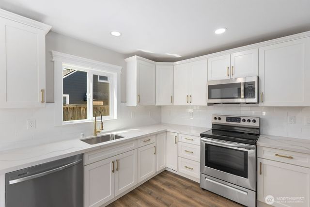 6121 S C Street, Tacoma, WA 98408