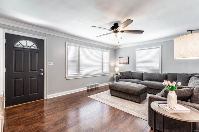 1516 S Helfrich Avenue, Evansville, IN 47712