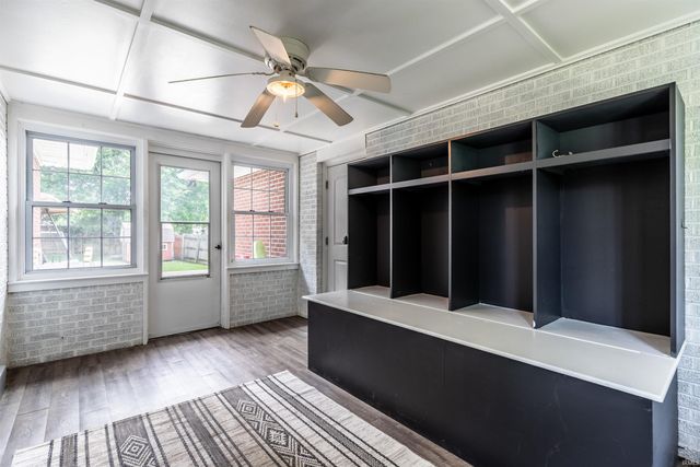 1516 S Helfrich Avenue, Evansville, IN 47712