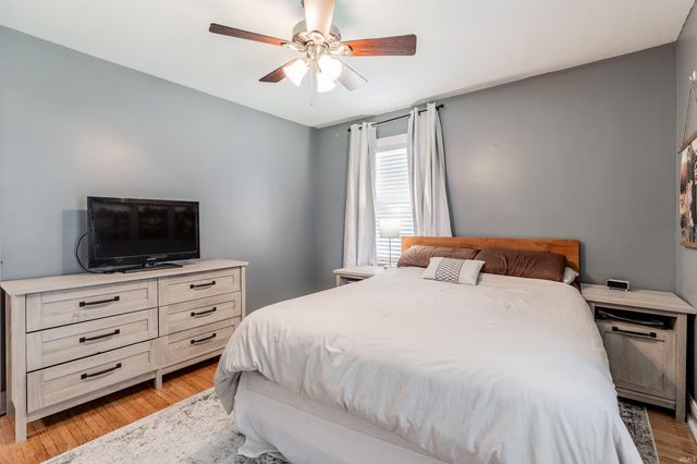 1516 S Helfrich Avenue, Evansville, IN 47712