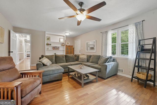 339 Buckingham Drive SW, Conyers, GA 30094