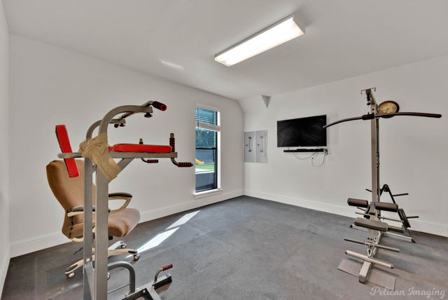 407 Oakwood Trace Court, Shreveport, LA 71106