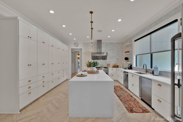 407 Oakwood Trace Court, Shreveport, LA 71106