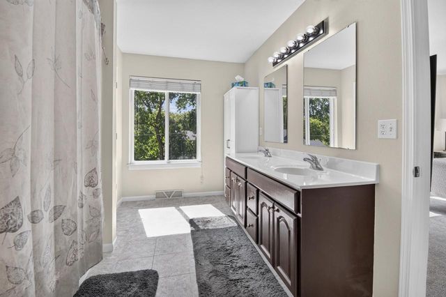 11280 3rd AVENUE, Pleasant Prairie, WI 53158