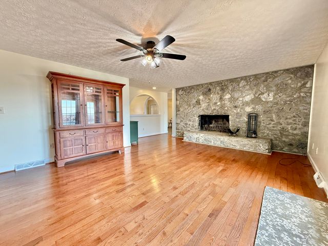 2011 Spencer-Preston RD, Martinsville, VA 24112