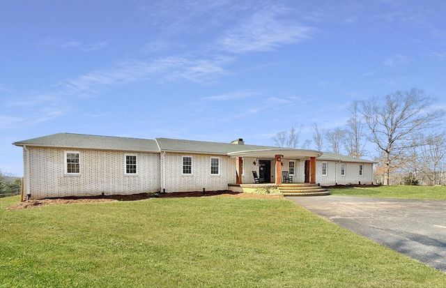 2011 Spencer-Preston RD, Martinsville, VA 24112
