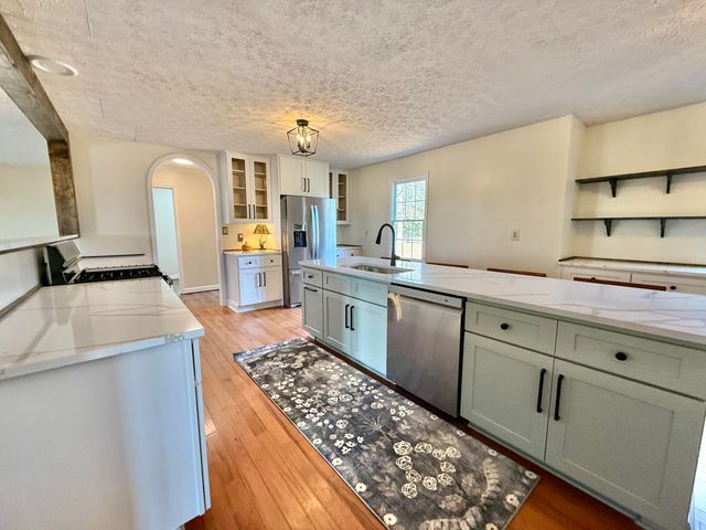 2011 Spencer-Preston RD, Martinsville, VA 24112