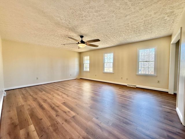 2011 Spencer-Preston RD, Martinsville, VA 24112