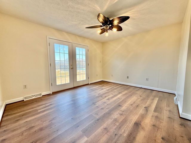 2011 Spencer-Preston RD, Martinsville, VA 24112