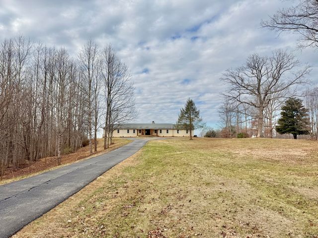 2011 Spencer-Preston RD, Martinsville, VA 24112