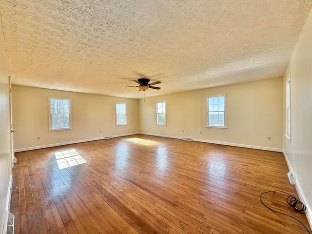 2011 Spencer-Preston RD, Martinsville, VA 24112