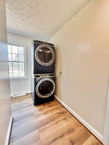 2011 Spencer-Preston RD, Martinsville, VA 24112