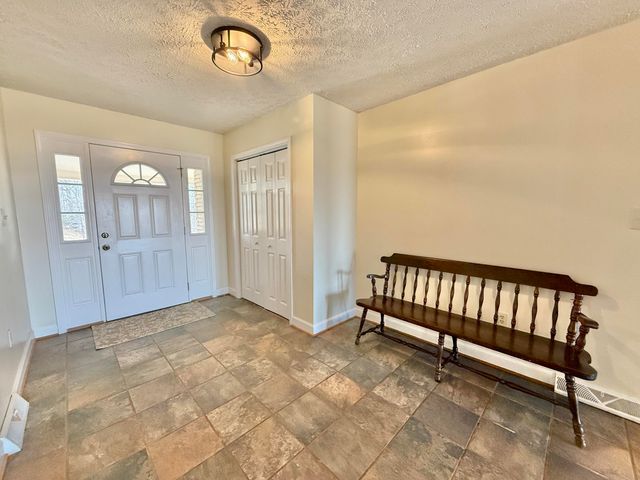 2011 Spencer-Preston RD, Martinsville, VA 24112