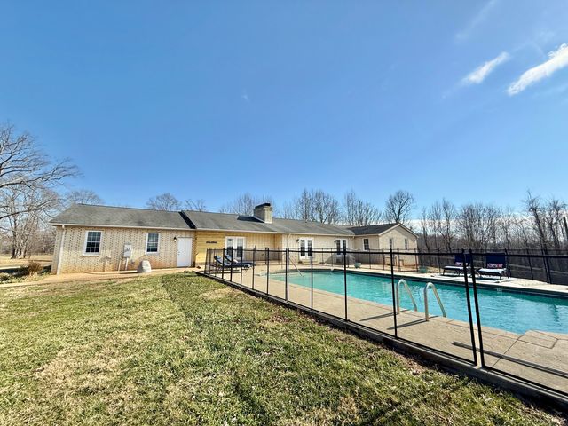 2011 Spencer-Preston RD, Martinsville, VA 24112