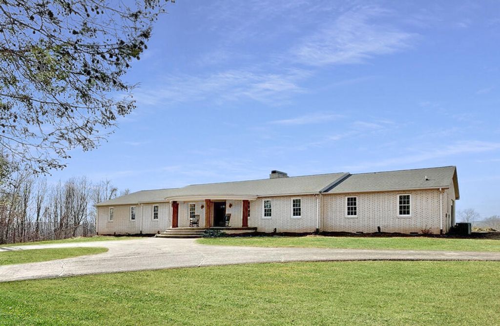 2011 Spencer-Preston RD, Martinsville, VA 24112