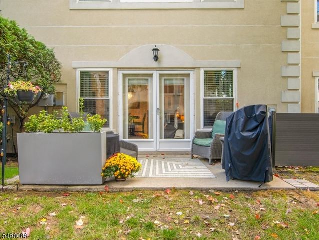8613 Brittany Dr, Wayne Twp., NJ 07470