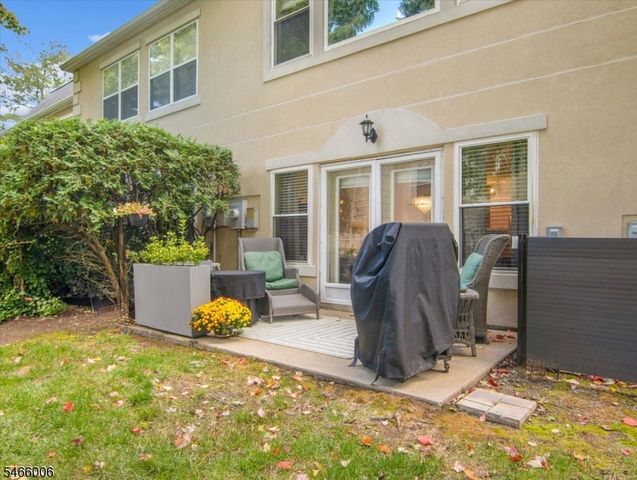 8613 Brittany Dr, Wayne Twp., NJ 07470