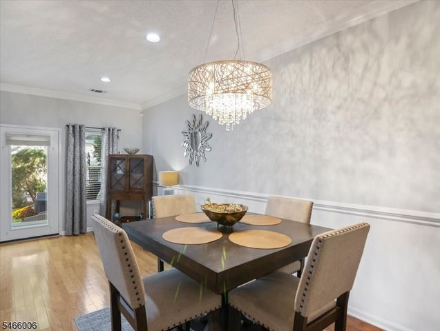 8613 Brittany Dr, Wayne Twp., NJ 07470