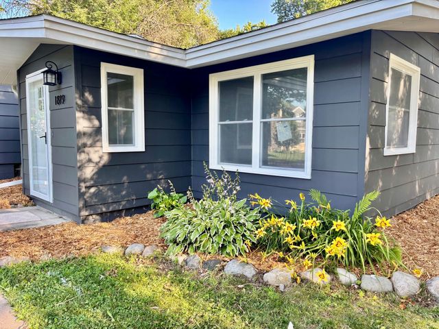 1819 43rd Avenue NE, Minneapolis, MN 55421