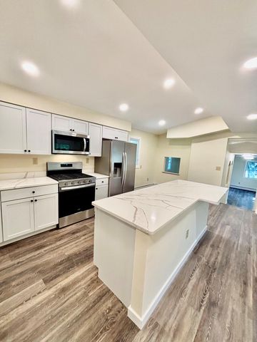 1819 43rd Avenue NE, Minneapolis, MN 55421