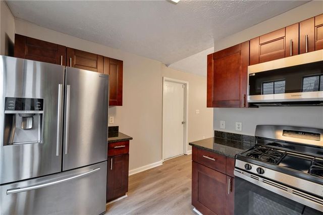 7907 Taylor Circle, Riverdale, GA 30274