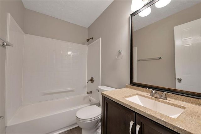 7907 Taylor Circle, Riverdale, GA 30274