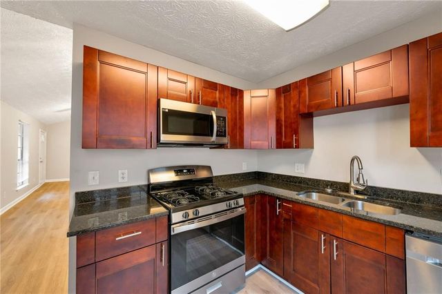 7907 Taylor Circle, Riverdale, GA 30274